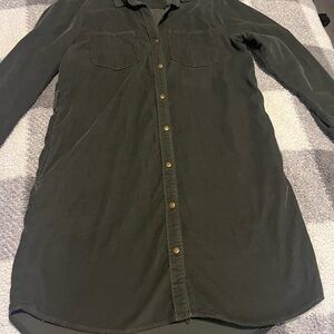 Velvet Heart Sage Green Shirt Dress